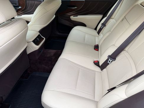 Used 2019 Lexus LS 500 AWD image 33
