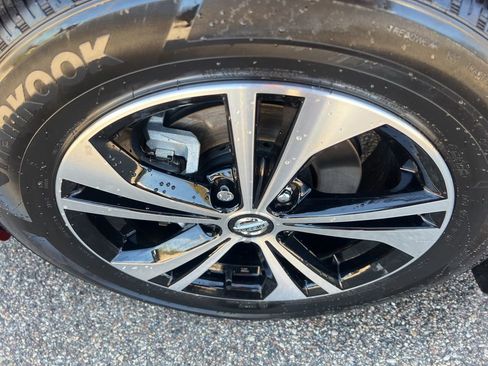 Used 2023 Nissan Sentra SV FWD image 42