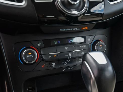 Used 2017 Ford Focus Electric Hatchback FWD image 20