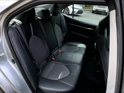 Used 2024 Toyota Camry SE FWD image 18