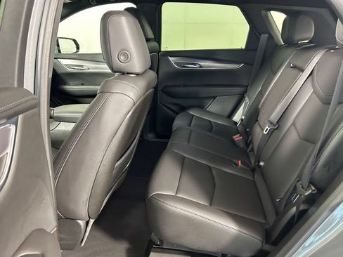 Used 2023 Cadillac XT5 Luxury FWD image 24