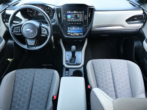 Certified 2025 Subaru Forester w/ Convenience Package #2 image 29
