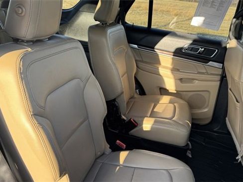 Used 2017 Ford Explorer Limited w/ Equipment Group 301A image 12