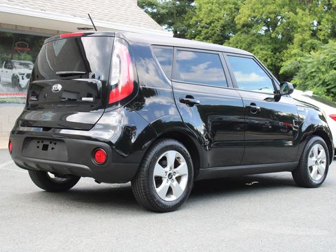 Used 2017 Kia Soul image 6