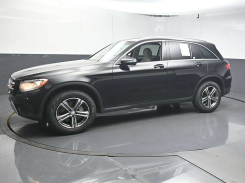 Used 2016 Mercedes-Benz GLC 300 4MATIC image 4