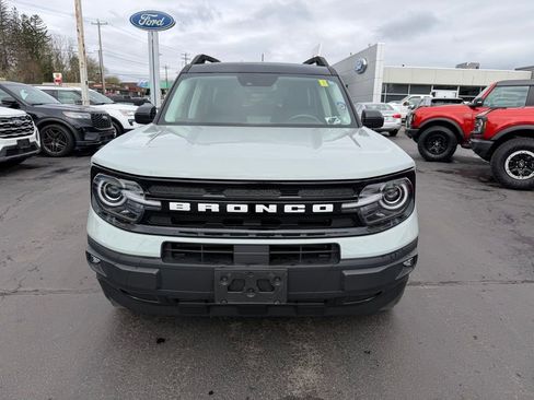Used 2022 Ford Bronco Sport Outer Banks w/ Tech Package image 2