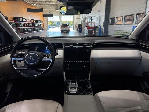 Used 2024 Hyundai Tucson Limited image 13