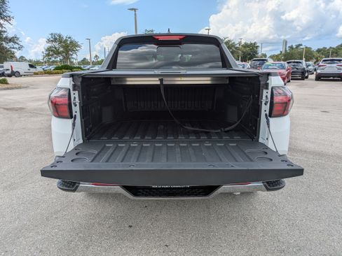 Used 2025 Hyundai Santa Cruz Limited AWD/4WD image 13