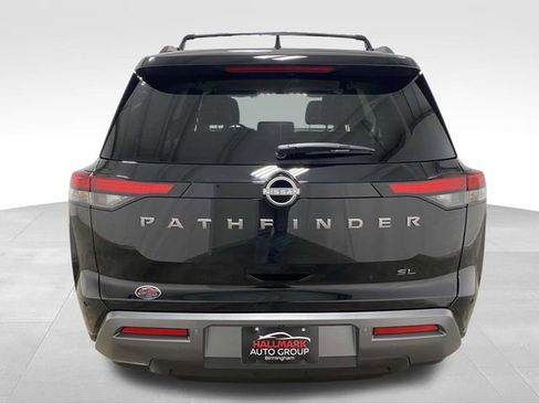 New 2026 Nissan Pathfinder SL image 3