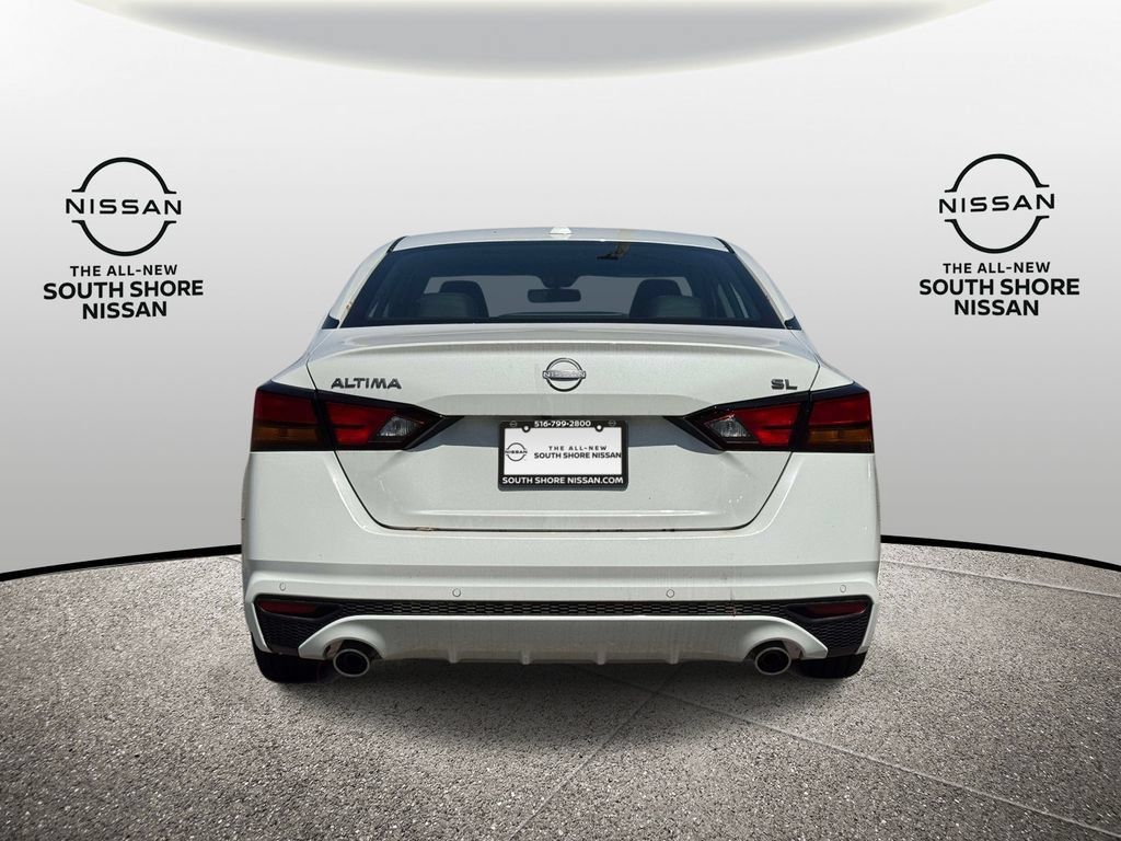 Certified 2025 Nissan Altima 2.5 SL FWD image 6