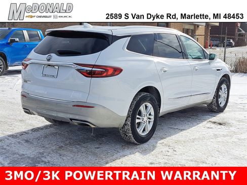 Used 2020 Buick Enclave Essence image 3