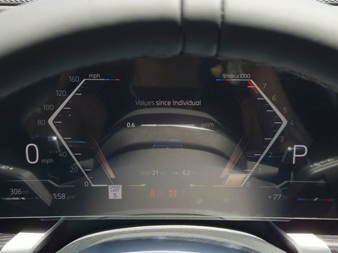 New 2026 BMW 740i w/ Premium Package RWD image 12