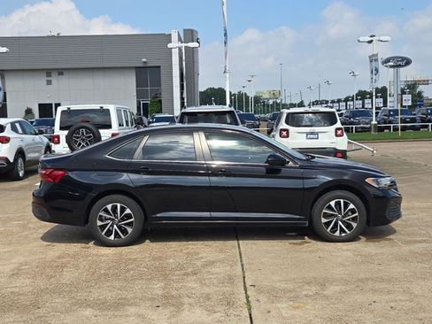 Used 2022 Volkswagen Jetta S FWD image 4