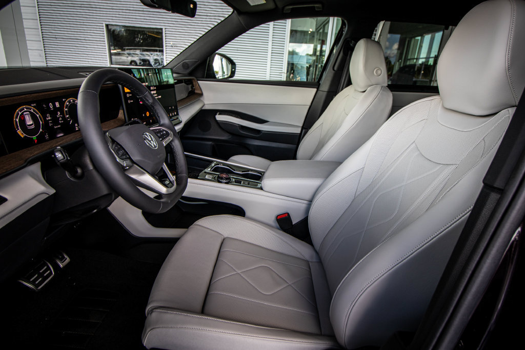 New 2027 Volkswagen Atlas SEL R-Line AWD/4WD image 26