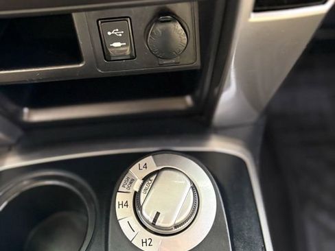 Used 2015 Toyota 4Runner SR5 Premium AWD/4WD image 27