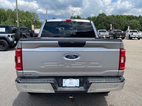 Used 2021 Ford F150 XLT AWD/4WD image 4