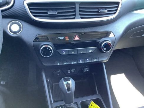 Used 2021 Hyundai Tucson Value FWD image 28