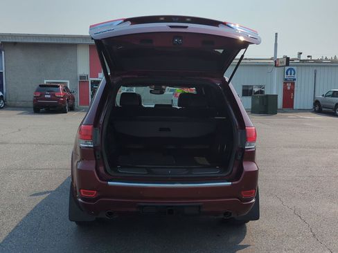 Used 2019 Jeep Grand Cherokee Overland AWD/4WD image 6