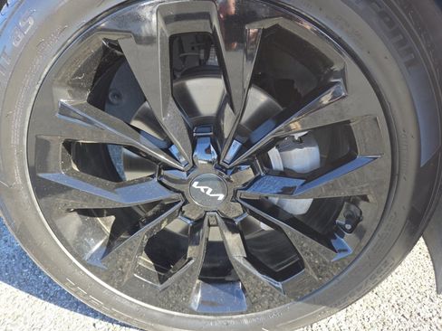 Used 2023 Kia Sorento SX image 14