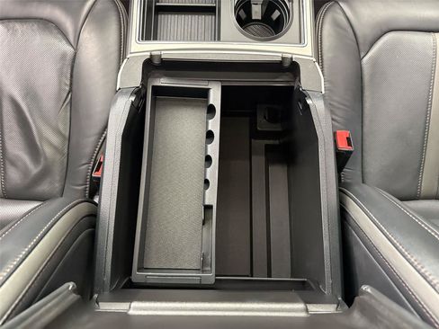 Used 2022 Ford F250 Platinum w/ Tremor Off-Road Package AWD/4WD image 34