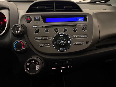 Used 2010 Honda Fit Sport image 19