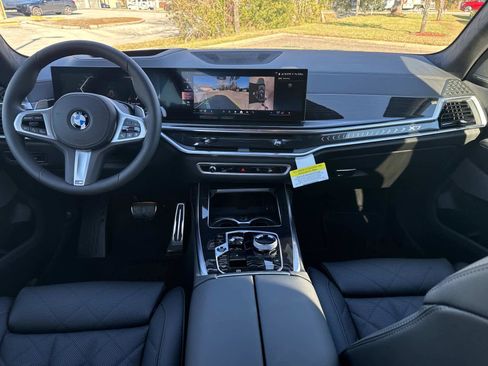 New 2026 BMW X7 xDrive40i w/ Executive Package image 15