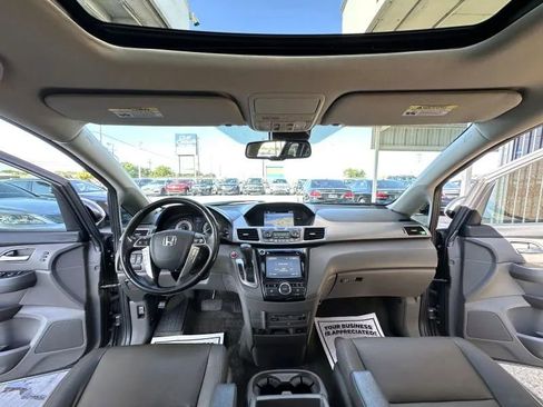 Used 2016 Honda Odyssey Touring Elite image 18