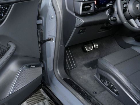 New 2026 Porsche Macan Turbo Electric AWD/4WD image 7