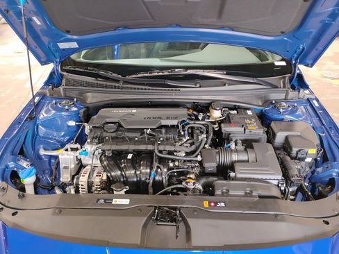 Used 2025 Hyundai Elantra Sport image 19