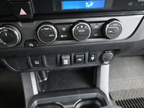 Used 2023 Toyota Tacoma TRD Sport w/ Black Out Package (TMS) image 26