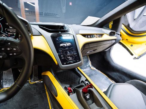 Used 2024 Lamborghini Revuelto AWD/4WD image 43
