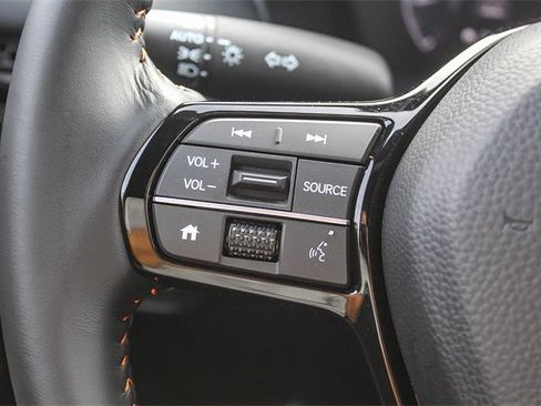 Used 2025 Honda HR-V Sport image 32