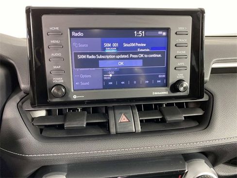 Used 2022 Toyota RAV4 LE image 21