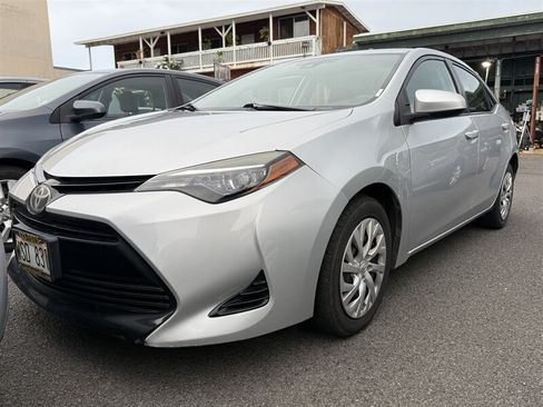 Used 2018 Toyota Corolla LE FWD image 1