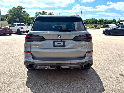 Certified 2025 BMW X5 sDrive40i w/ Executive Package RWD image 6