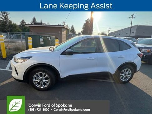 Used 2025 Ford Escape Active AWD/4WD image 3