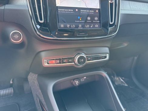 New 2026 Volvo XC40 B5 Plus w/ Protection Package Premier image 25