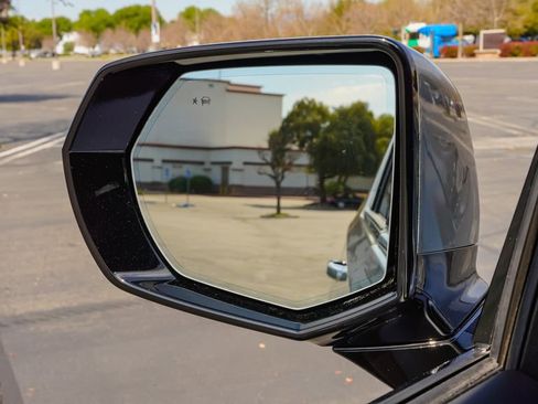 New 2026 GMC Yukon XL Elevation image 14