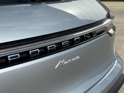 Certified 2026 Porsche Macan image 26