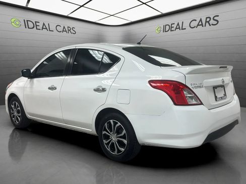 Used 2017 Nissan Versa SV FWD image 7