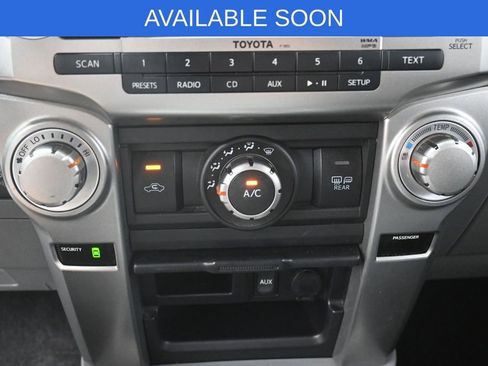 Used 2011 Toyota 4Runner SR5 w/ Premium Pkg w/Leather AWD/4WD image 21