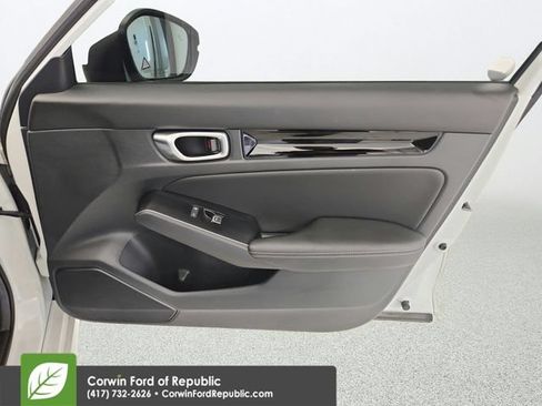 Used 2024 Honda Civic Touring image 30