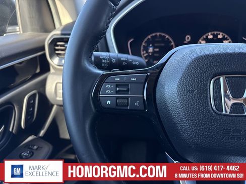 Used 2025 Honda Pilot EX-L image 31