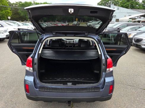 Used 2013 Subaru Outback 2.5i Limited w/ Moonroof Pkg AWD/4WD image 35