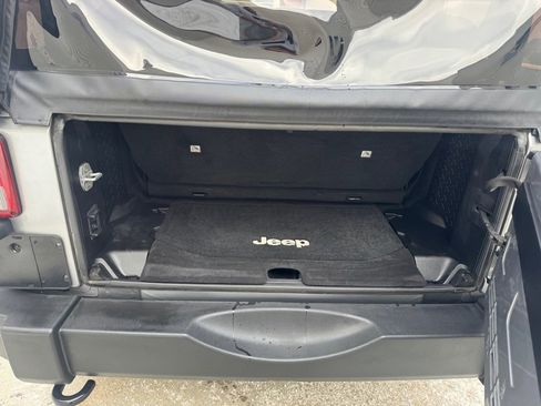 Used 2013 Jeep Wrangler Sport image 18