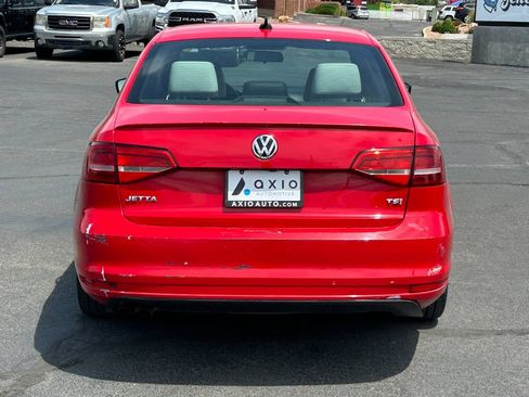 Used 2015 Volkswagen Jetta Sport FWD image 6