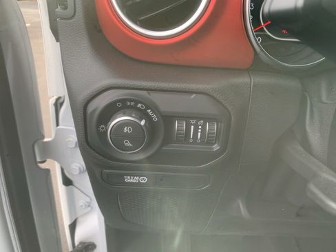 Used 2021 Jeep Gladiator Rubicon image 13