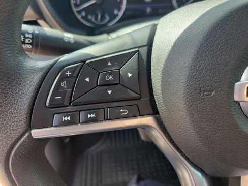 Used 2023 Nissan Sentra SV image 24