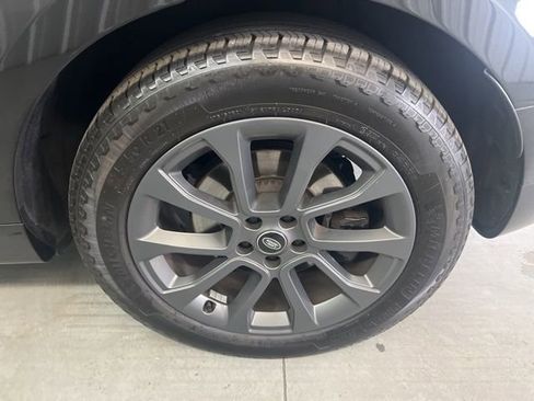 Used 2024 Land Rover Range Rover Sport Dynamic SE image 27