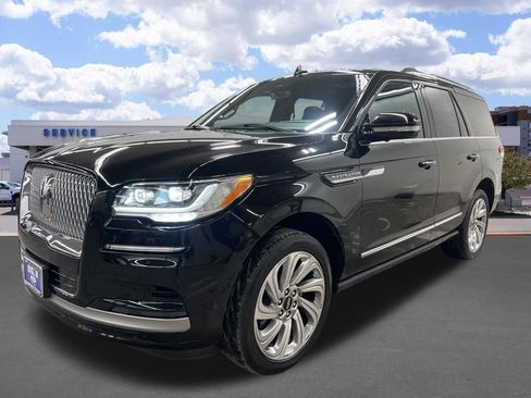 Used 2024 Lincoln Navigator Reserve AWD/4WD image 7